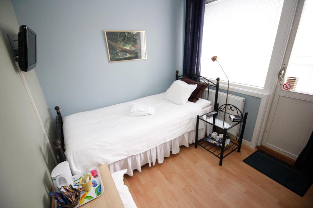 Hotell Zlafen Bed And Breakfast Karlskoga Eksteriør bilde