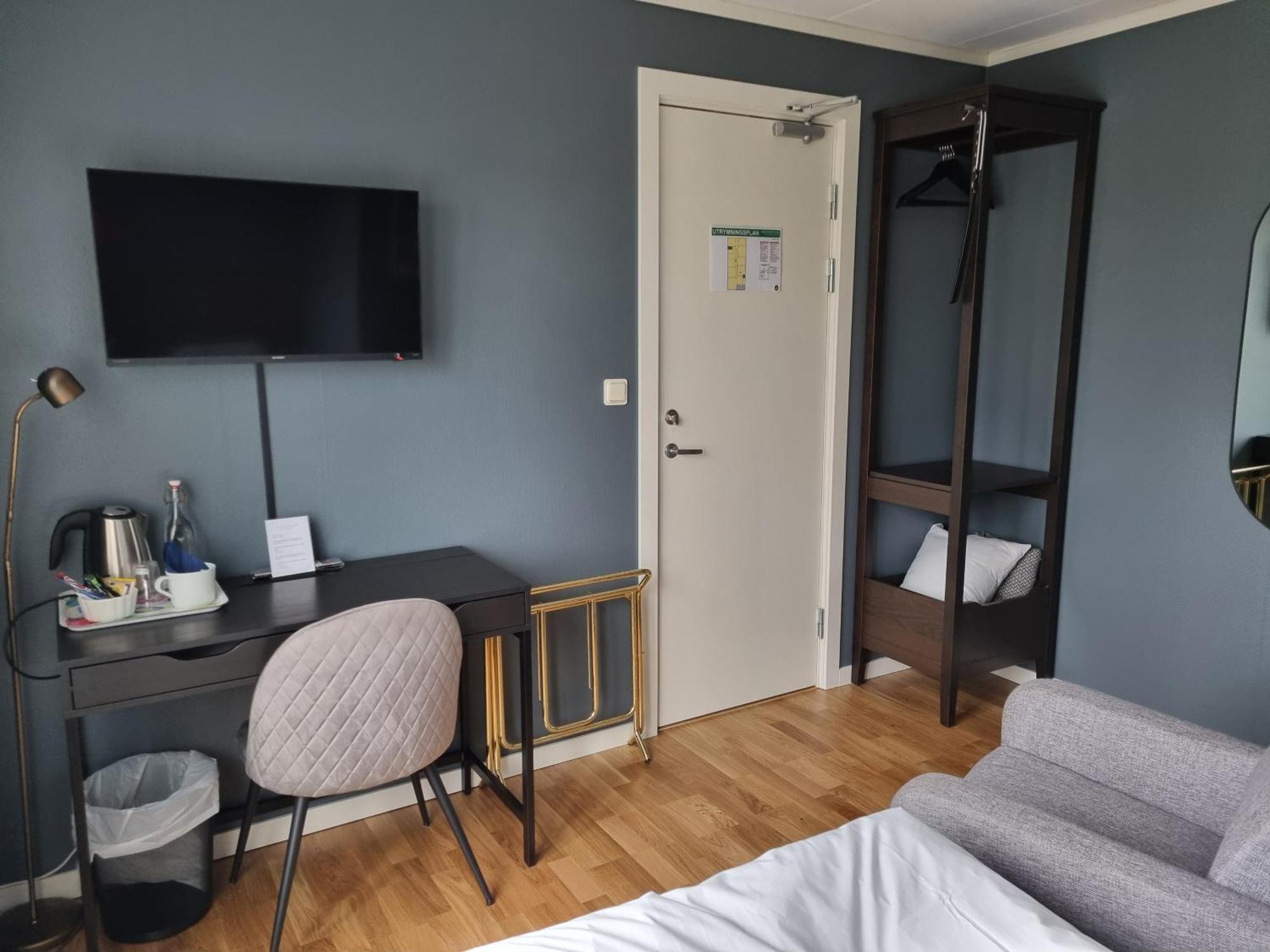 Hotell Zlafen Bed And Breakfast Karlskoga Eksteriør bilde